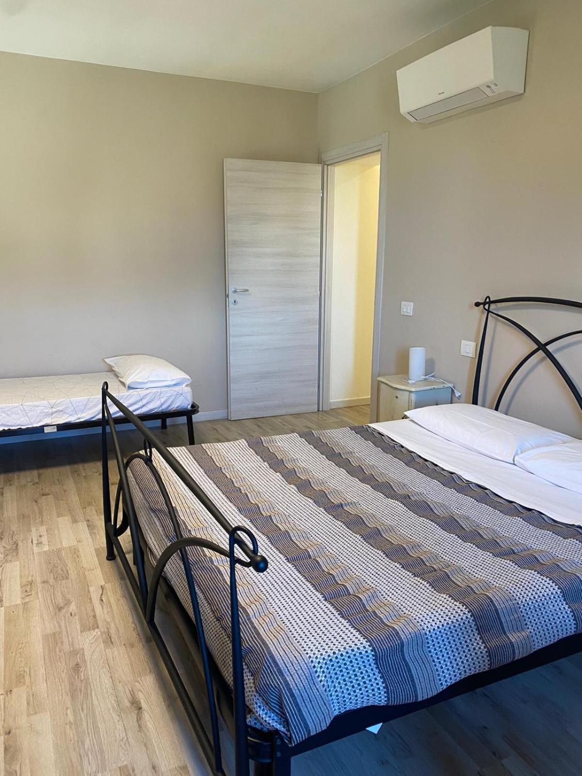 مونتيشياري La Chiusa Bed And Breakfast المظهر الخارجي الصورة